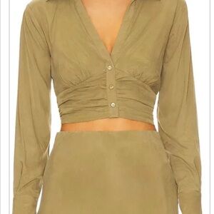 SOVERE “Atone” Olive Green Long Sleeve Crop Top Small. Revolve